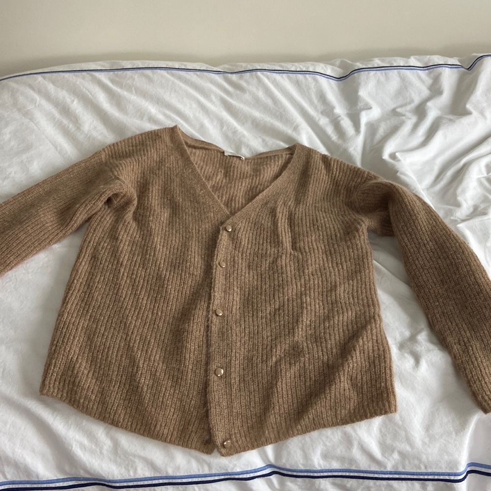 Aritizia Wilfred Front to Back Cardigan in Tannin